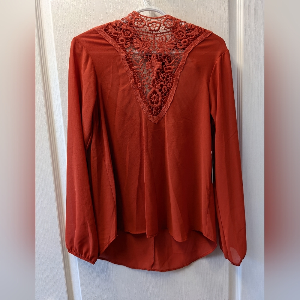 NWT Lily White Burnt Orange Blouse Size Sm